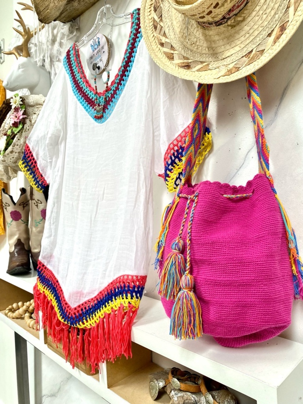 Artisan Fringe tassel hippy bucket bag with Gypsy resort vacay beach vibe - Picture 6 of 14